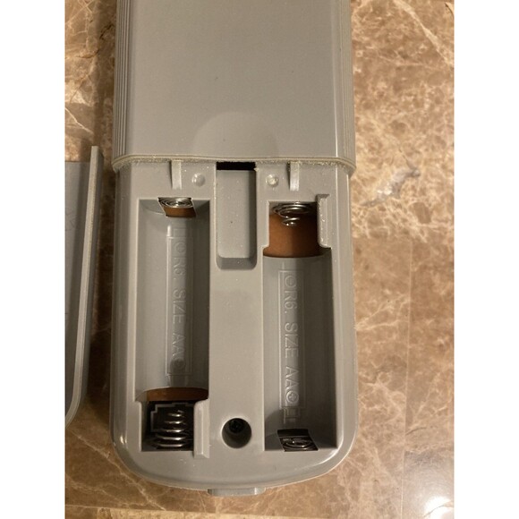 Sony RM-Y195 TV Remote CDPCX53 KV21FA310 KV27FS120l TESTED Works Original - Picture 7 of 7